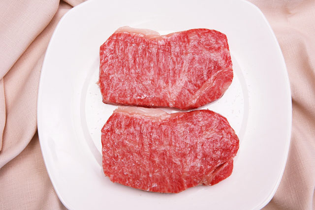 国産牛熟成肉（モモ肉）ステーキ