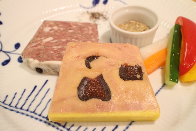 新宿の伊勢丹で開催されていたフランス展にて購入したファオアグラとイチジクのパテ